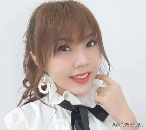 娱乐圈吃瓜女博主,揭秘吃瓜女博主如何成为热门话题制造者